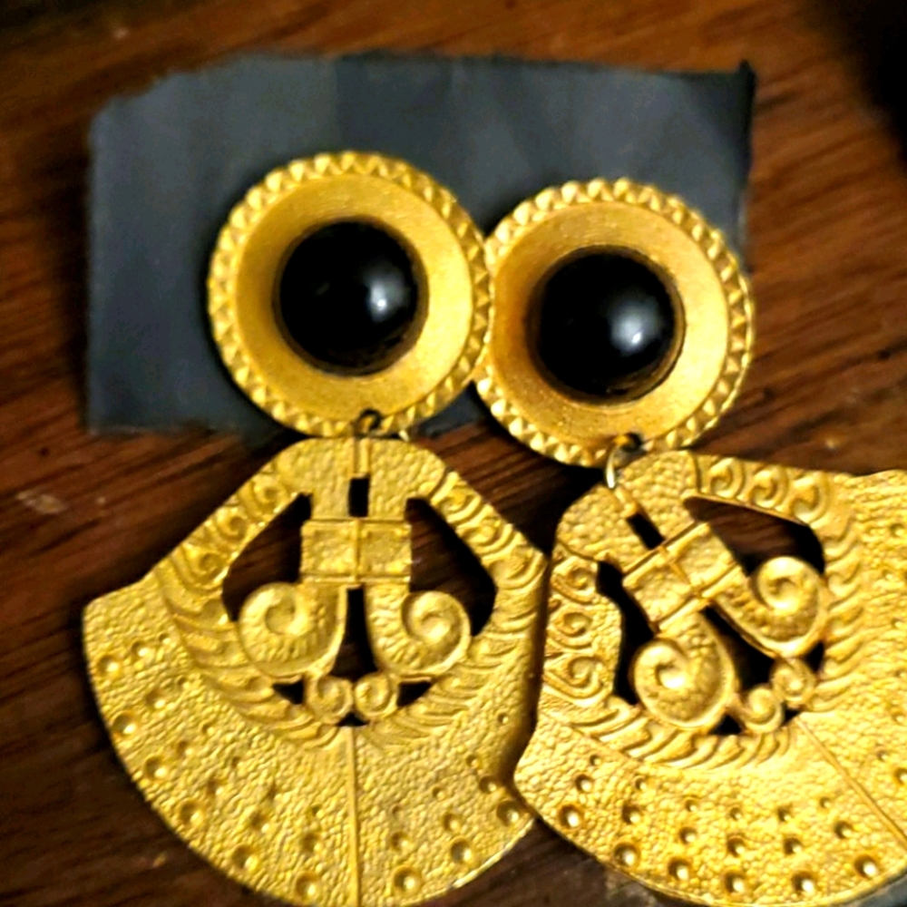 Large gold earrings